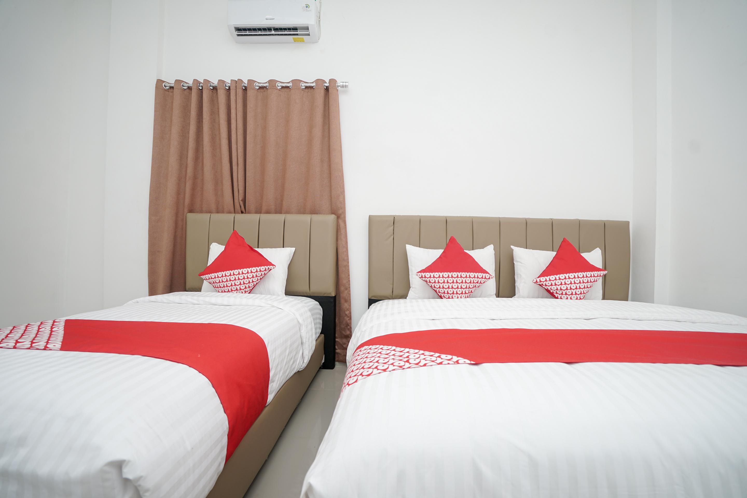 Oyo 443 Hotel Barlian Palembang Bagian luar foto